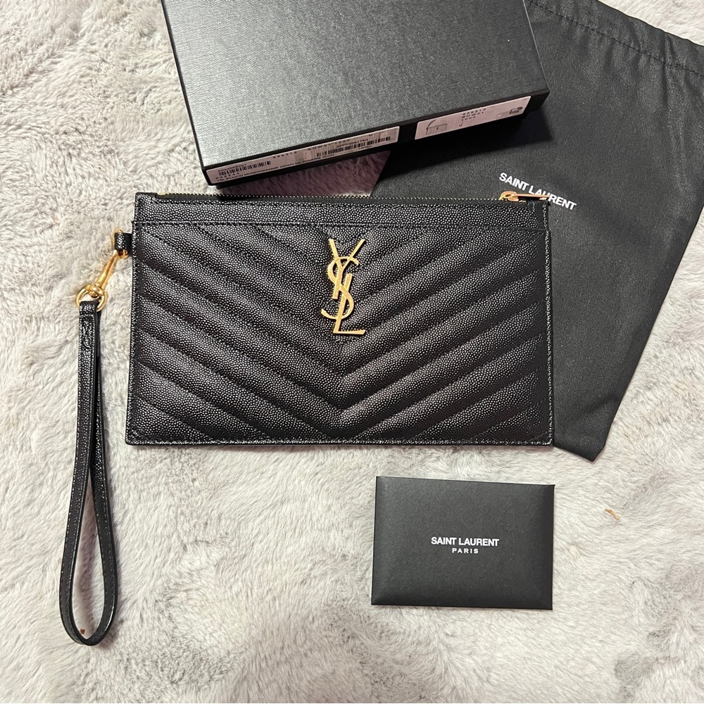 SOLD ❌YSL Saint Laurent Cassandra Wristlet pouch